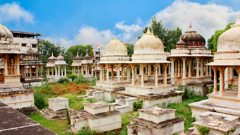 Udaipur historical places to visit