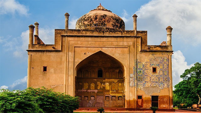 Chini ka rauza best unexplored places to visit in Agra