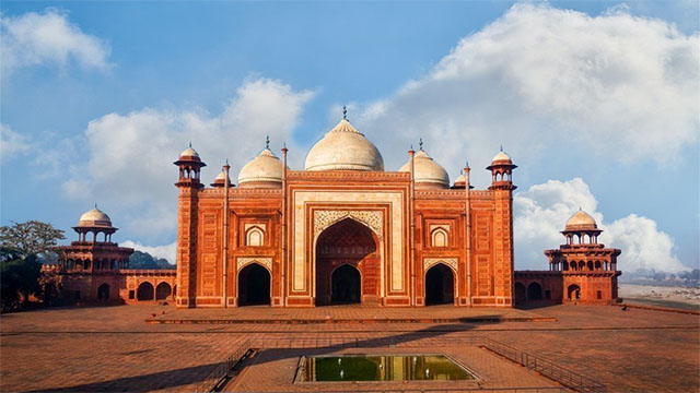Jama Masjid of Taj Mahal