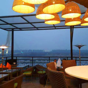 cafe best place for couples in delhi